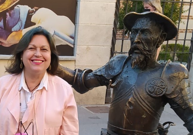 Carmen con Quijote.jpg picture